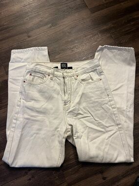 BDG White High-Rise Straight-Leg Jeans